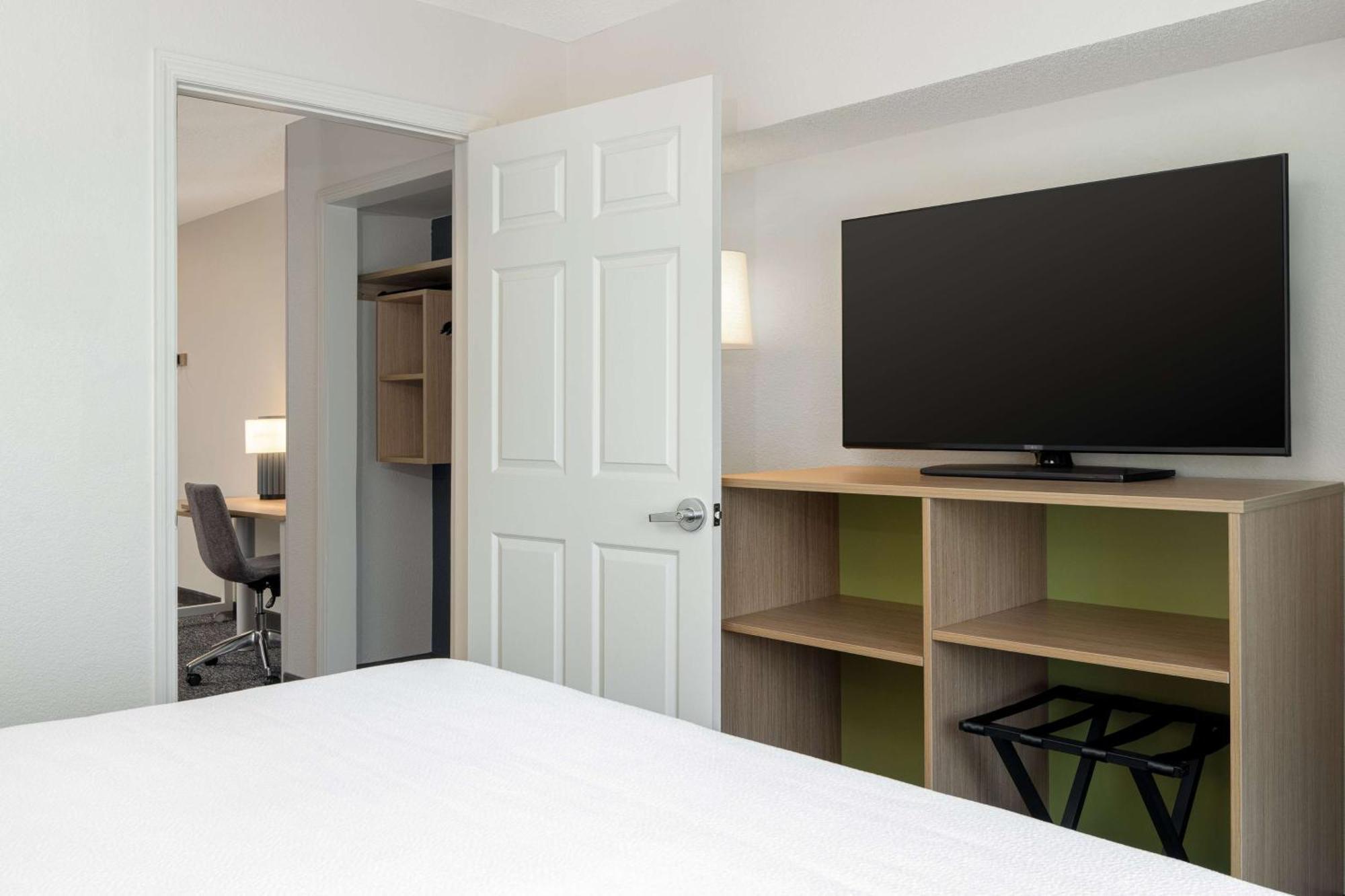 Spark By Hilton 3*
